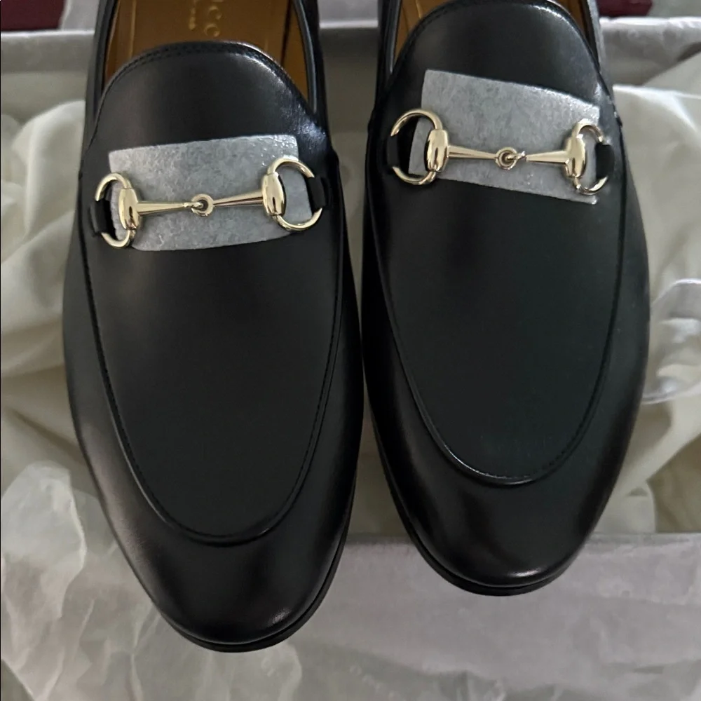 Gucci Black Leather Loafers with Gold Bit Detail - Picture 2 of 10